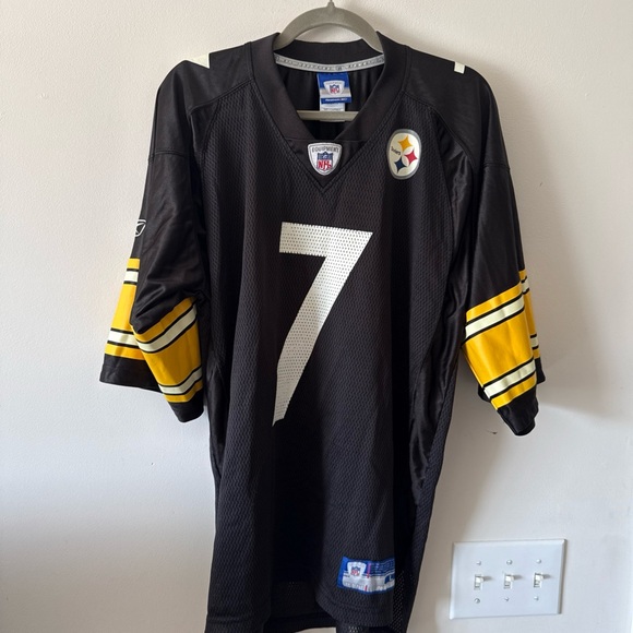 Reebok Men's Black and Yellow Jersey - Picture 1 of 5
